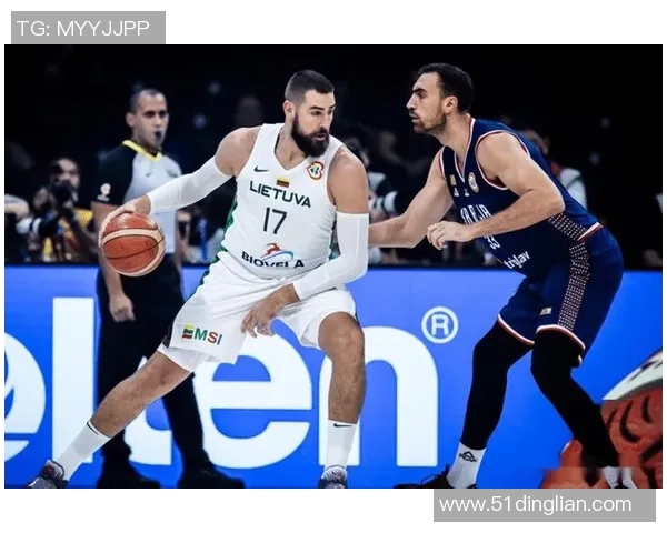 男篮友谊赛精彩对决立陶宛队展现中国篮球新风貌